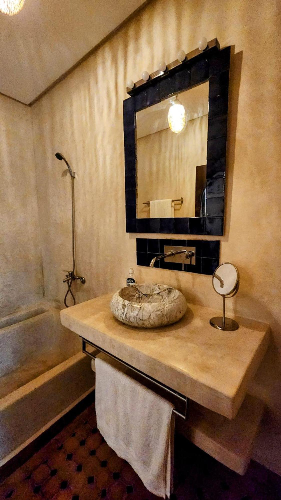 Riad Lily Rabat Exterior photo
